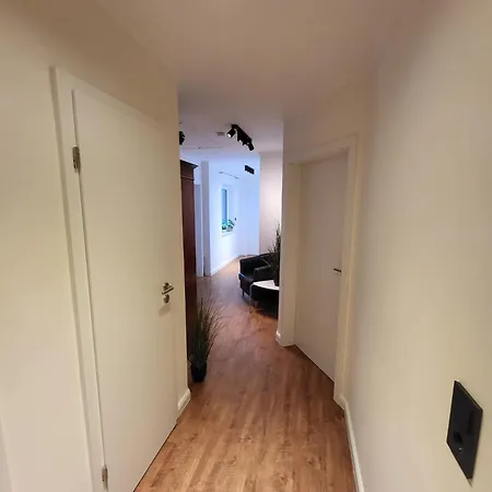 Wohnglueck アパート *