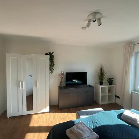 アパート Wohnglueck