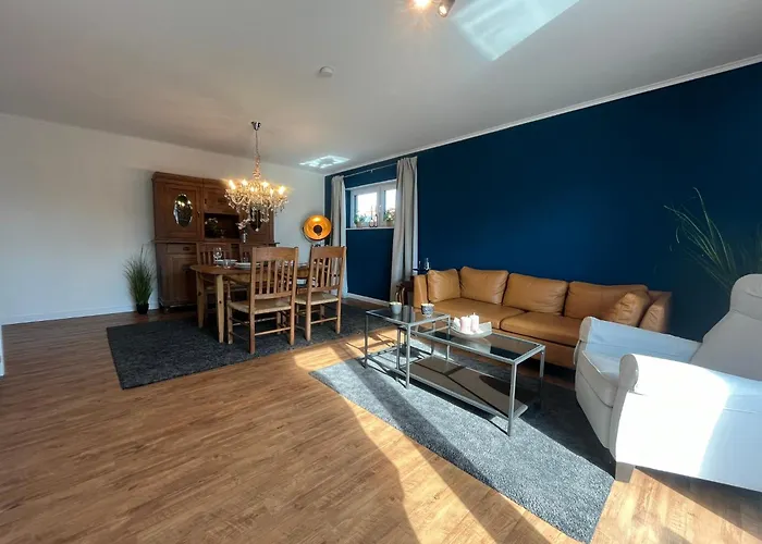 Апартаменты Wohnglueck Бад-Цвишенан